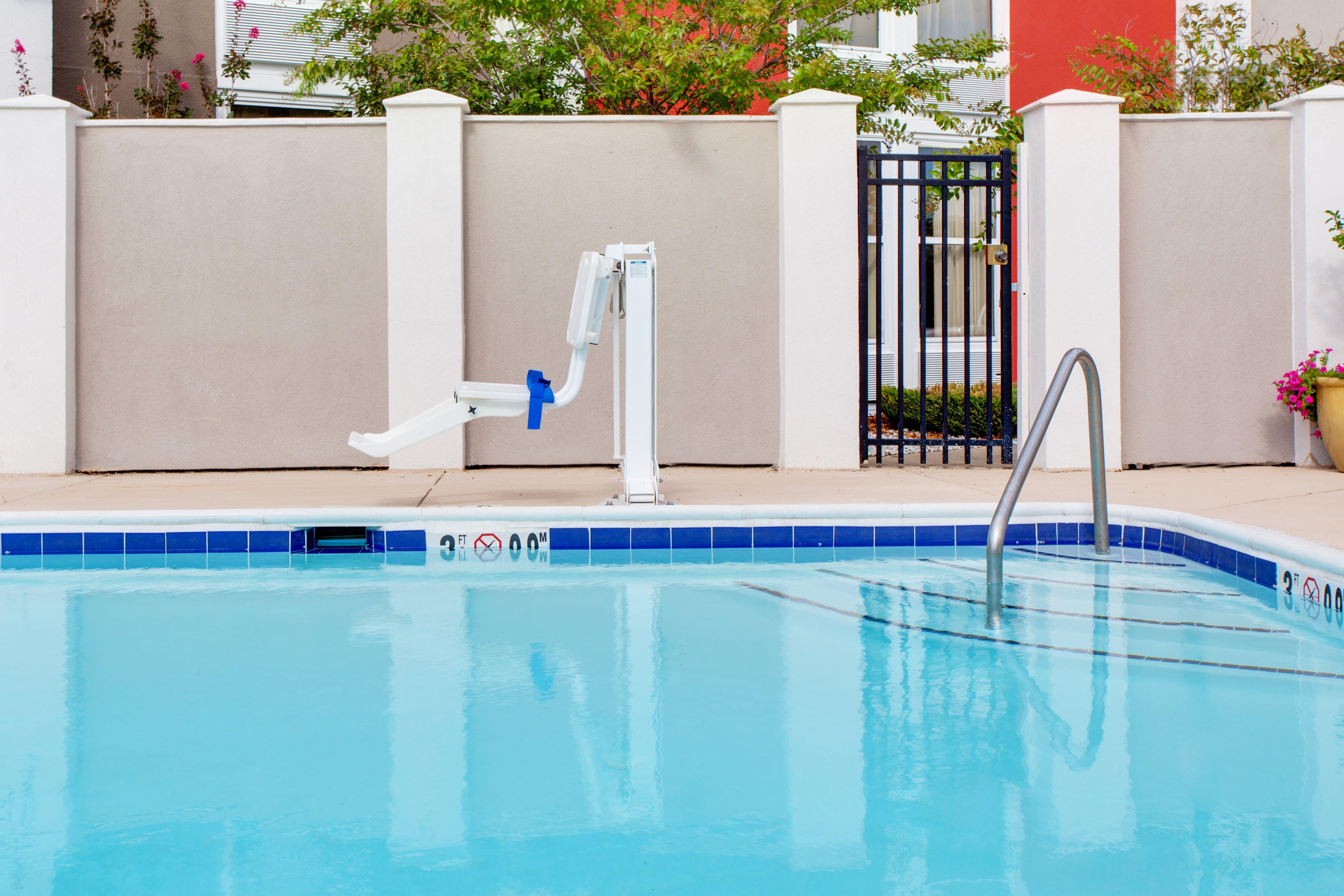 Holiday Inn Express Washington Dc East- Andrews Afb By Ihg Camp Springs Zewnętrze zdjęcie