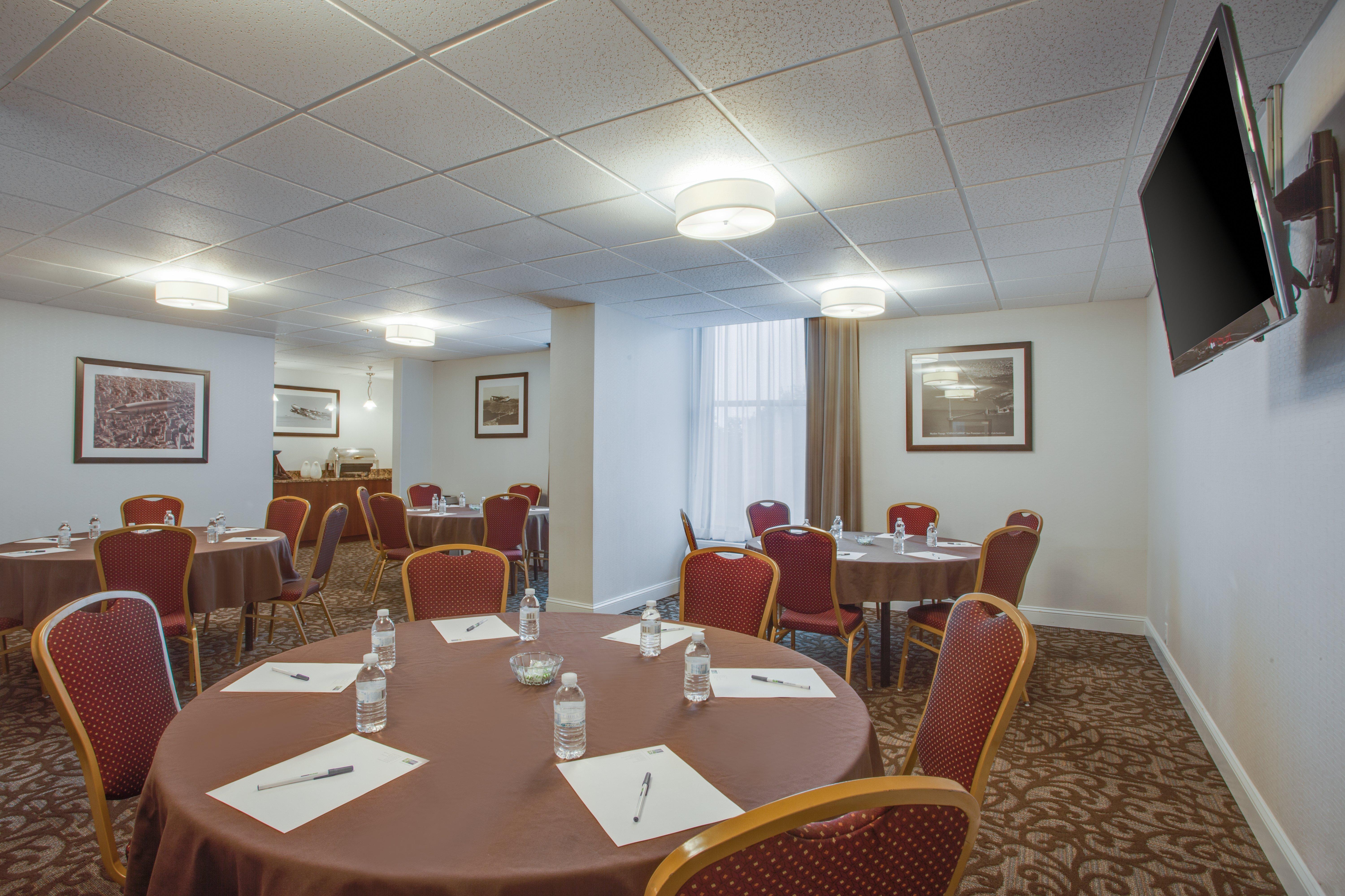 Holiday Inn Express Washington Dc East- Andrews Afb By Ihg Camp Springs Zewnętrze zdjęcie