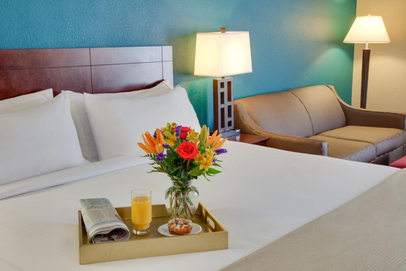 Holiday Inn Express Washington Dc East- Andrews Afb By Ihg Camp Springs Zewnętrze zdjęcie