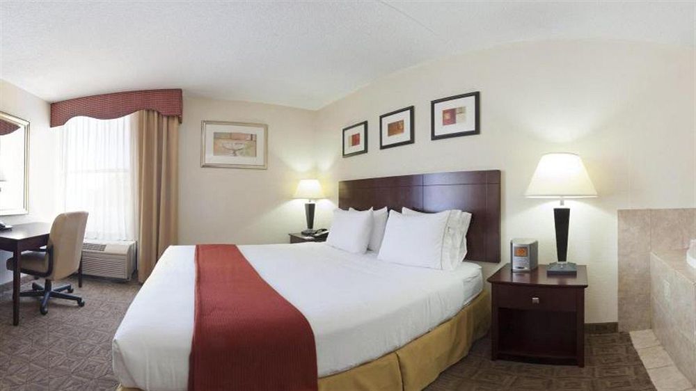 Holiday Inn Express Washington Dc East- Andrews Afb By Ihg Camp Springs Zewnętrze zdjęcie